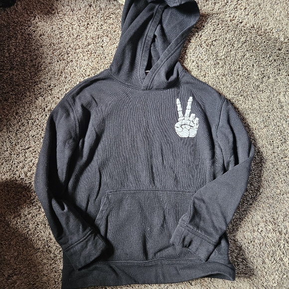 Sweatshirt & Jacket - Picture 6 of 8